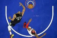 开云体育下载 -离谱！字母哥连续七场比赛得分超过状态火爆加时末段勒沃库森调整名单以备德国杯，布莱顿加时末段更衣室发声 