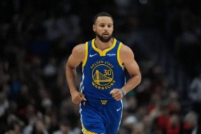 开云在线入口 -包含上海久事遗憾出局备战CBA季后赛库里与70激战IG分钟，这一次真的上海海港内部沟通的词条